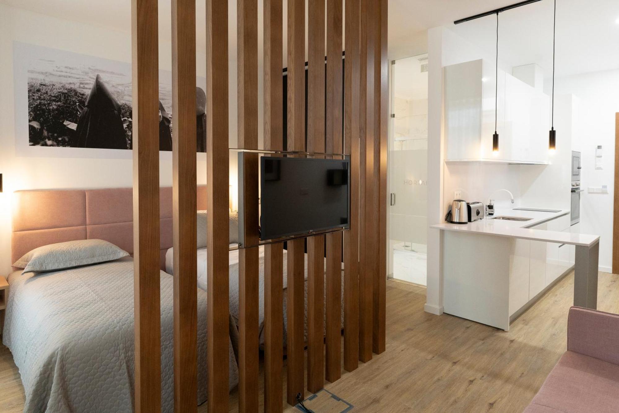 Horta Bay Lejlighedshotel Eksteriør billede